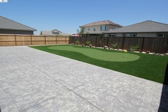 1008 Osprey Dr in Lathrop, CA - Building Photo - Building Photo