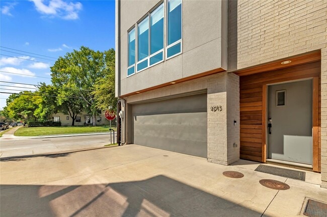 4915 Flitwick Ct in Dallas, TX - Building Photo - Building Photo