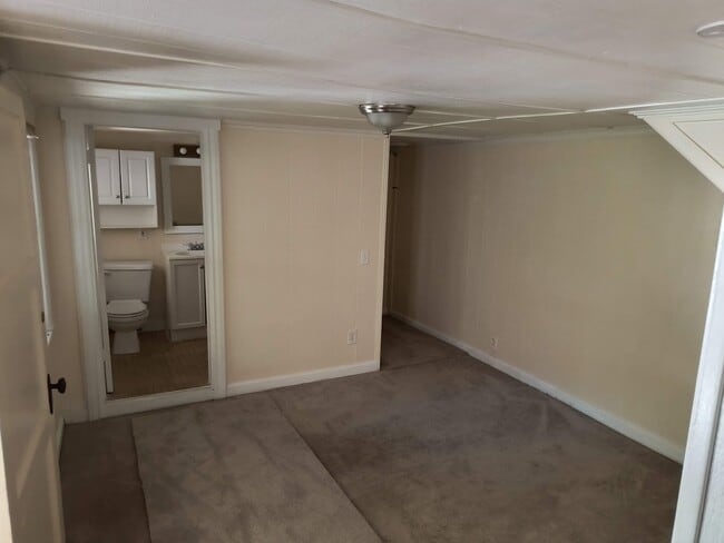 631 Canal St, Unit Apt 4 in Placerville, CA - Building Photo - Building Photo