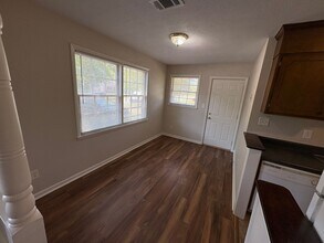 716 Montclair Dr in Wilmington, NC - Building Photo - Building Photo
