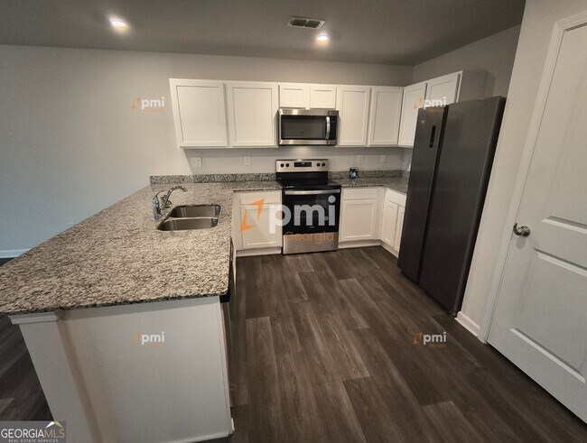 141 Dogwood Ln in Milner, GA - Building Photo - Building Photo