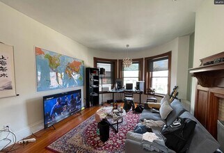 849 Beacon St, Unit 2 in Boston, MA - Building Photo - Building Photo