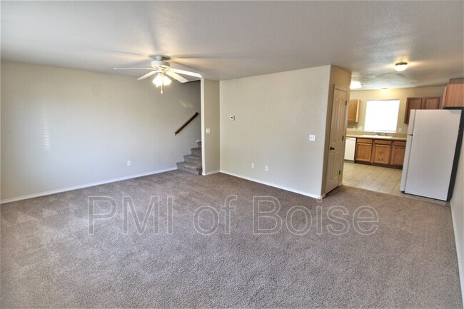 property at 1031 E Iowa Ave