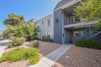 3823 S Maryland Pkwy in Las Vegas, NV - Foto de edificio - Building Photo