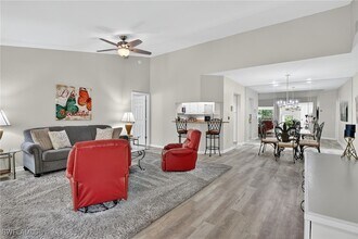 103 Tuscana Ct in Naples, FL - Building Photo - Building Photo