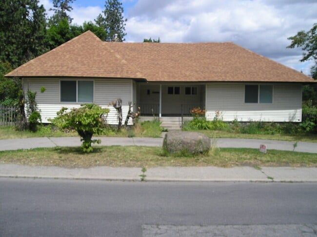 property at 409 E 29th Ave