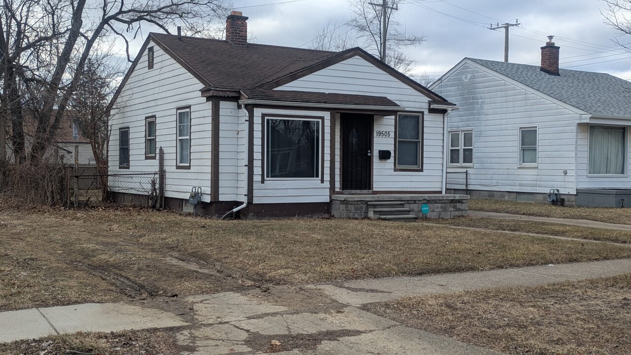 19505 Trinity St in Detroit, MI - Building Photo