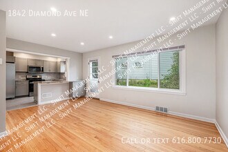 1842 Diamond Ave NE in Grand Rapids, MI - Building Photo - Building Photo