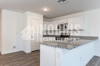 15510 S Bentley Dr in Arizona City, AZ - Building Photo - Building Photo