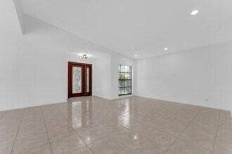 10084 Camelback Ln in Boca Raton, FL - Building Photo - Building Photo