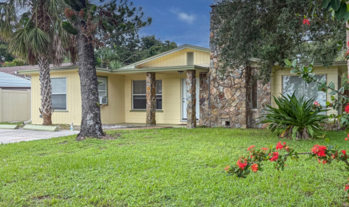 1144 44th St in Sarasota, FL - Building Photo