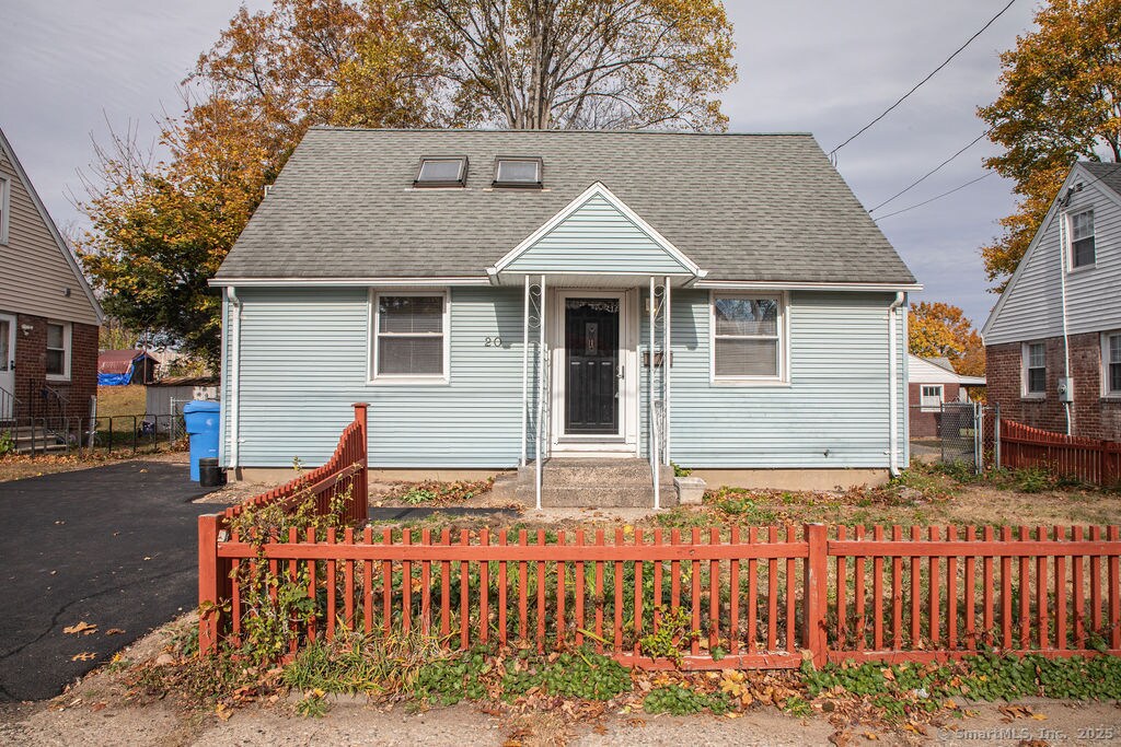 20 Beckwith Dr in Plainville, CT - Building Photo