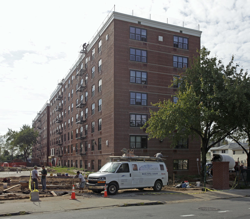 Seaside Plaza Apartments in Staten Island, NY - Foto de edificio