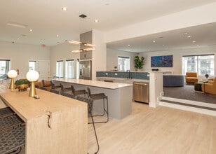 Lumina Apartments in Gresham, OR - Foto de edificio - Building Photo