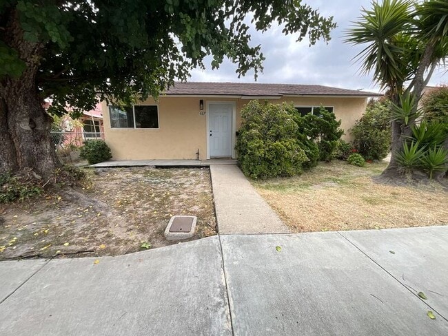 567 Encinitas Ave in San Diego, CA - Building Photo - Building Photo