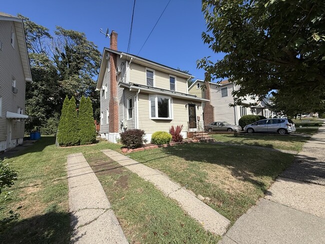 127 New St in Belleville, NJ - Building Photo - Building Photo