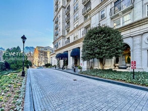 199 14th St NE in Atlanta, GA - Foto de edificio - Building Photo