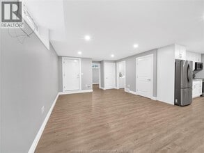 600 Simcoe St in Amherstburg, ON - Building Photo - Building Photo