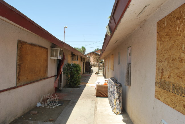 620 Water St in Bakersfield, CA - Building Photo - Building Photo