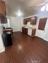 221 N San Gabriel Ave in Azusa, CA - Building Photo