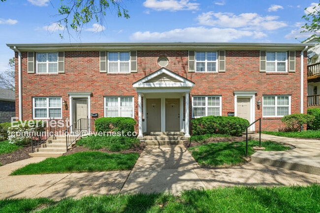 property at 1521 Oriole Ln