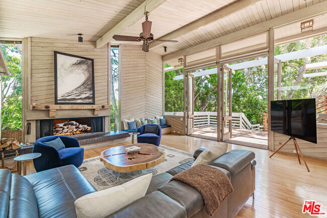 property at 28818 Selfridge Dr