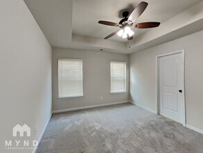 6063 Oak Bend Ct in Riverdale, GA - Foto de edificio - Building Photo