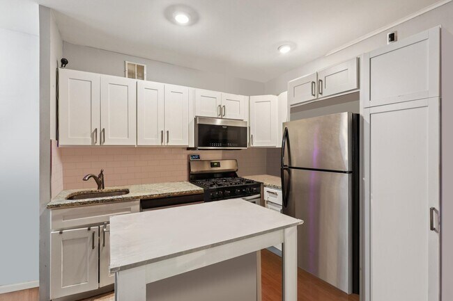 7505 Palisade Ave in North Bergen, NJ - Building Photo - Building Photo
