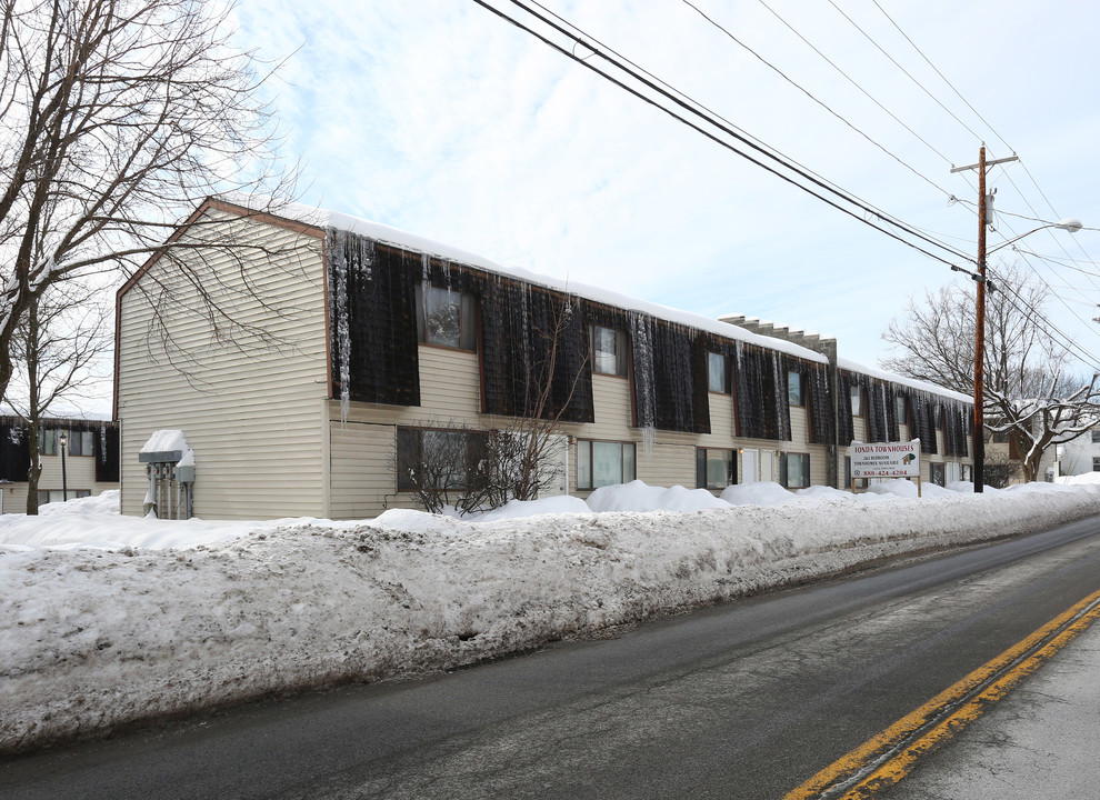 Fonda Town Houses in Fonda, NY - Building Photo