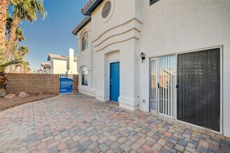 8152 Autumn Star Ave in Las Vegas, NV - Building Photo - Building Photo