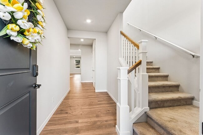 1072 SW Sedge St in Port Orchard, WA - Building Photo - Building Photo