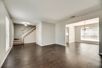 4128 Hathaway Dr in Grand Prairie, TX - Building Photo - Building Photo