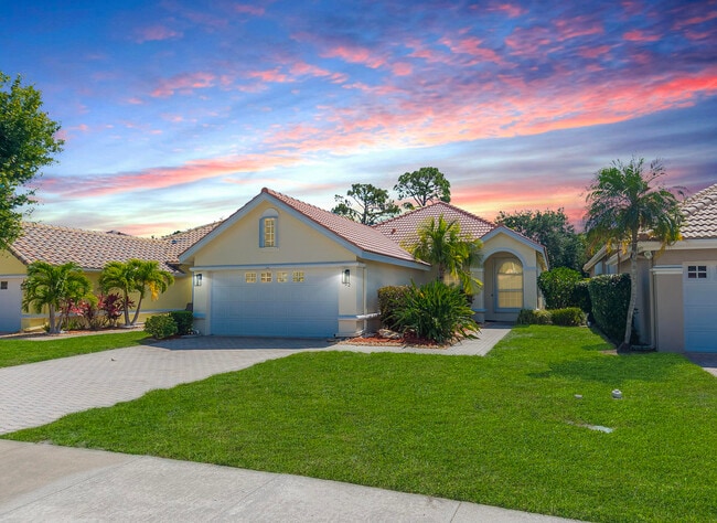 property at 562 SW New Castle Cove