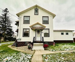 608 Lamberd Ave in Johnstown, PA - Building Photo