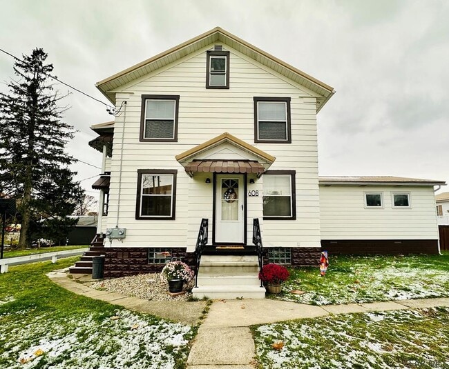 property at 608 Lamberd Ave