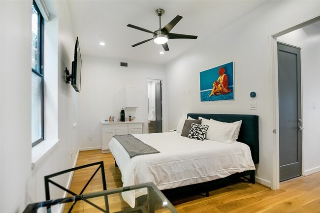 property at 511 Memorial Heights Dr