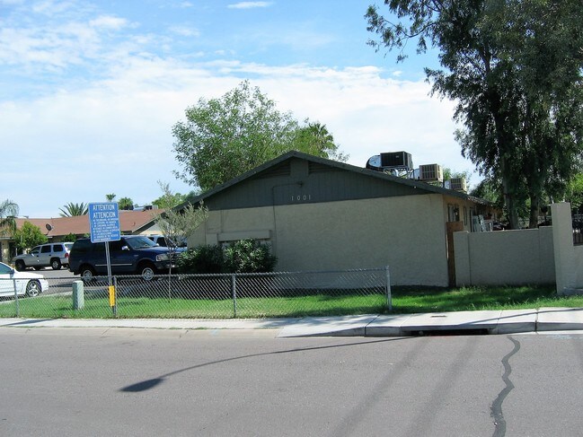 Chandler Fourplex in Chandler, AZ - Building Photo - Building Photo