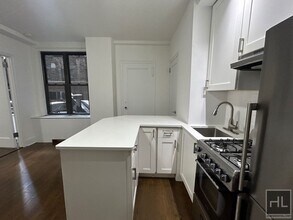 EAST 46 STREET in New York, NY - Building Photo - Building Photo