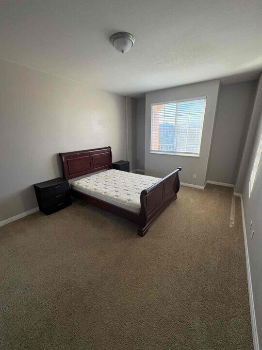 14584 Sleepy Creek Dr in Corona, CA - Building Photo