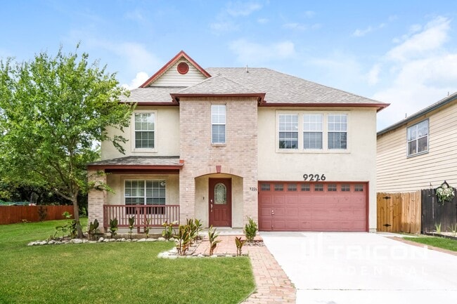9226 Windward Trce