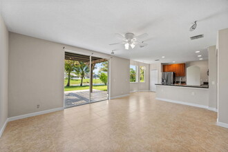 14552 Larkspur Ln in Wellington, FL - Building Photo - Building Photo