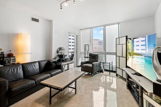 300 S Biscayne Blvd, Unit T2514 in Miami, FL - Building Photo - Building Photo