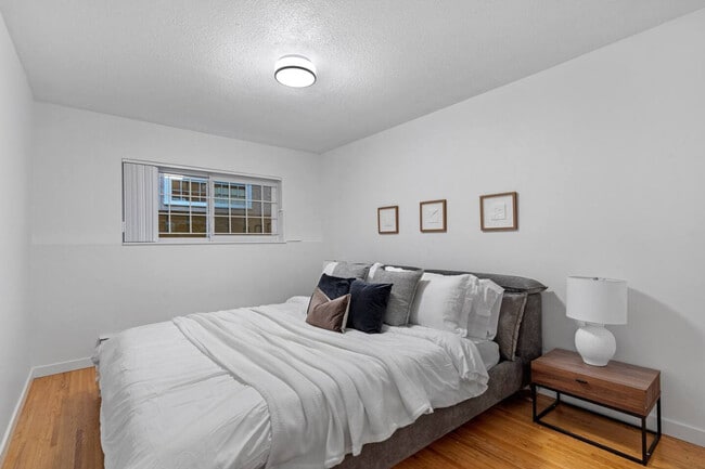 1550 W 11th Ave, Unit SI ID1051848P in Vancouver, BC - Building Photo - Building Photo