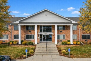 Concord Green in Bloomington, MN - Building Photo