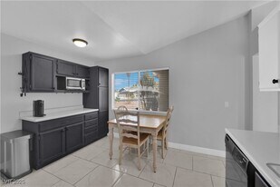 5037 Sock Hop Way in North Las Vegas, NV - Building Photo