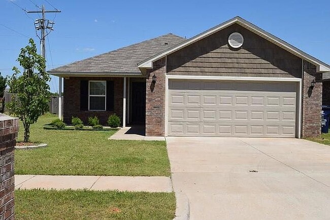 2412 Canyon Creek Dr in Yukon, OK - Building Photo - Building Photo