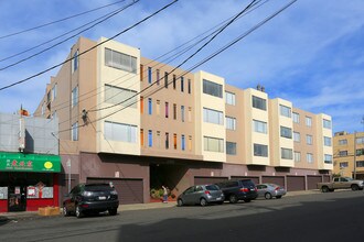 Vicente Street Apartments in San Francisco, CA - Foto de edificio - Building Photo