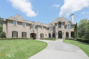 453 Londonberry Rd NW in Atlanta, GA - Building Photo