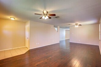 4544 Martingale View Ln in Fort Worth, TX - Building Photo - Building Photo