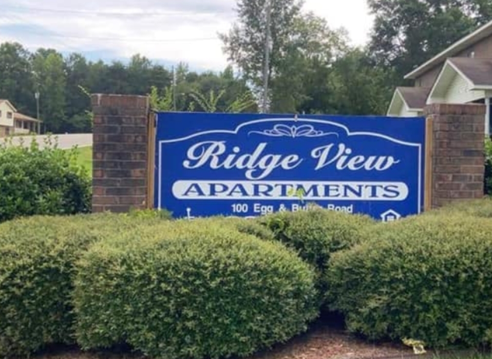 Ridge View Apartments in Columbiana, AL - Building Photo